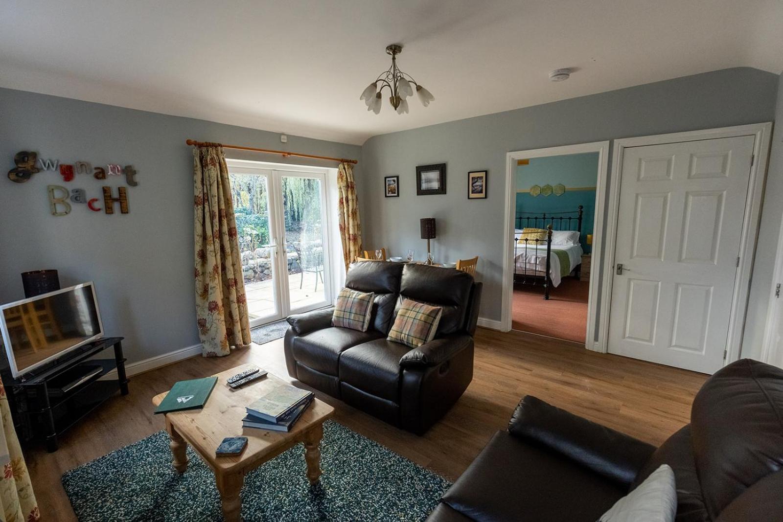 Gwynant Bach - Cosy 2 Bed Bungalow Cottage In Snowdonia National Park, Conwy, North Wales Extérieur photo